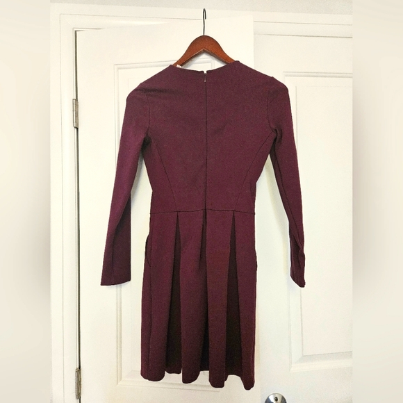 Aritzia Sunday Best Dress - Picture 3 of 5